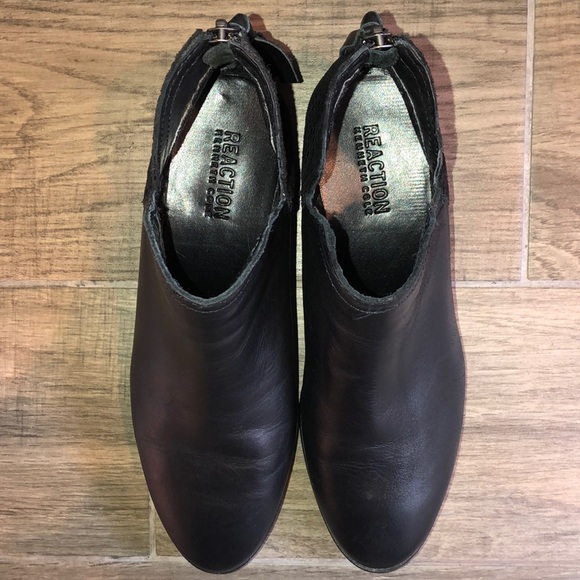 Kenneth Cole Reaction Loop There It Is Bootie - Picture 3 of 5